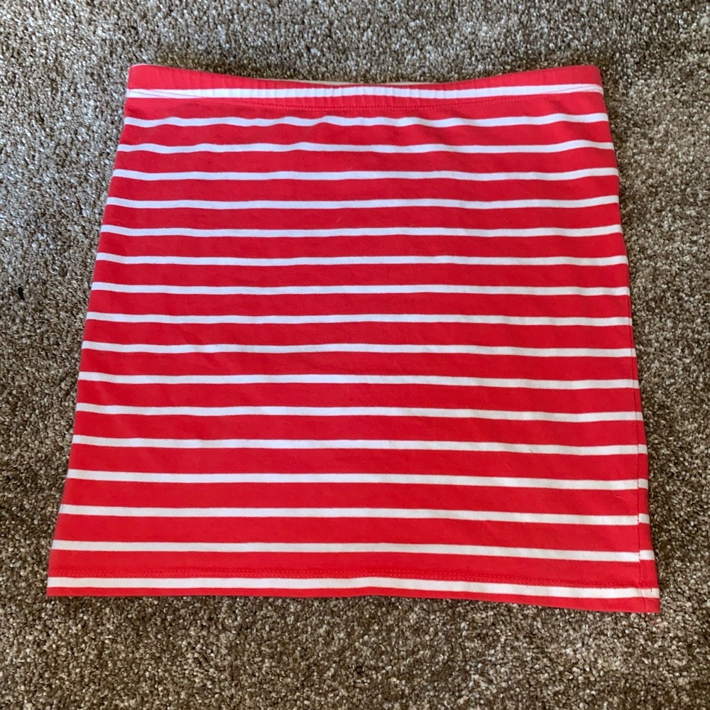 Pink pencil skirt with stripes